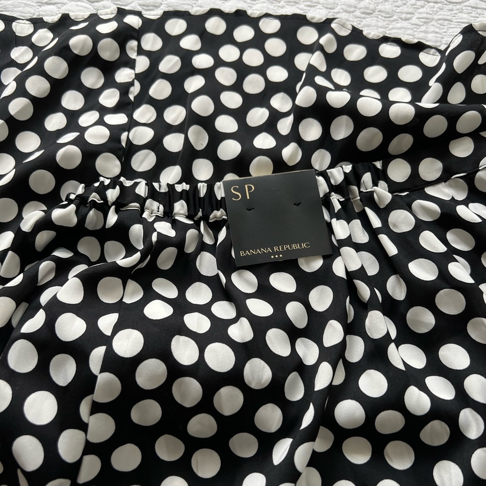 banana republic polka dot skirt - Picture 2 of 2